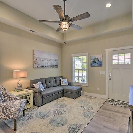 Ocean Isle Beach Home With Shared Lanai And Grill Eksteriør billede